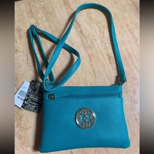 Crossbody purse